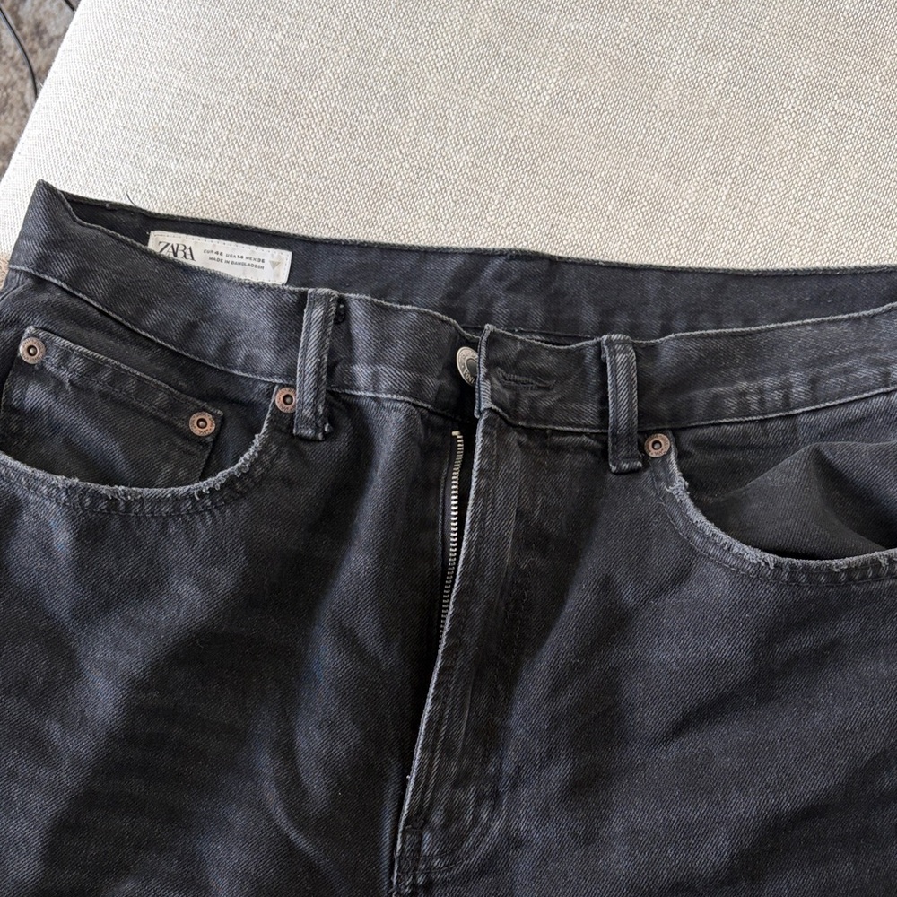 Zara Women’s Washed Black Straight Jeans